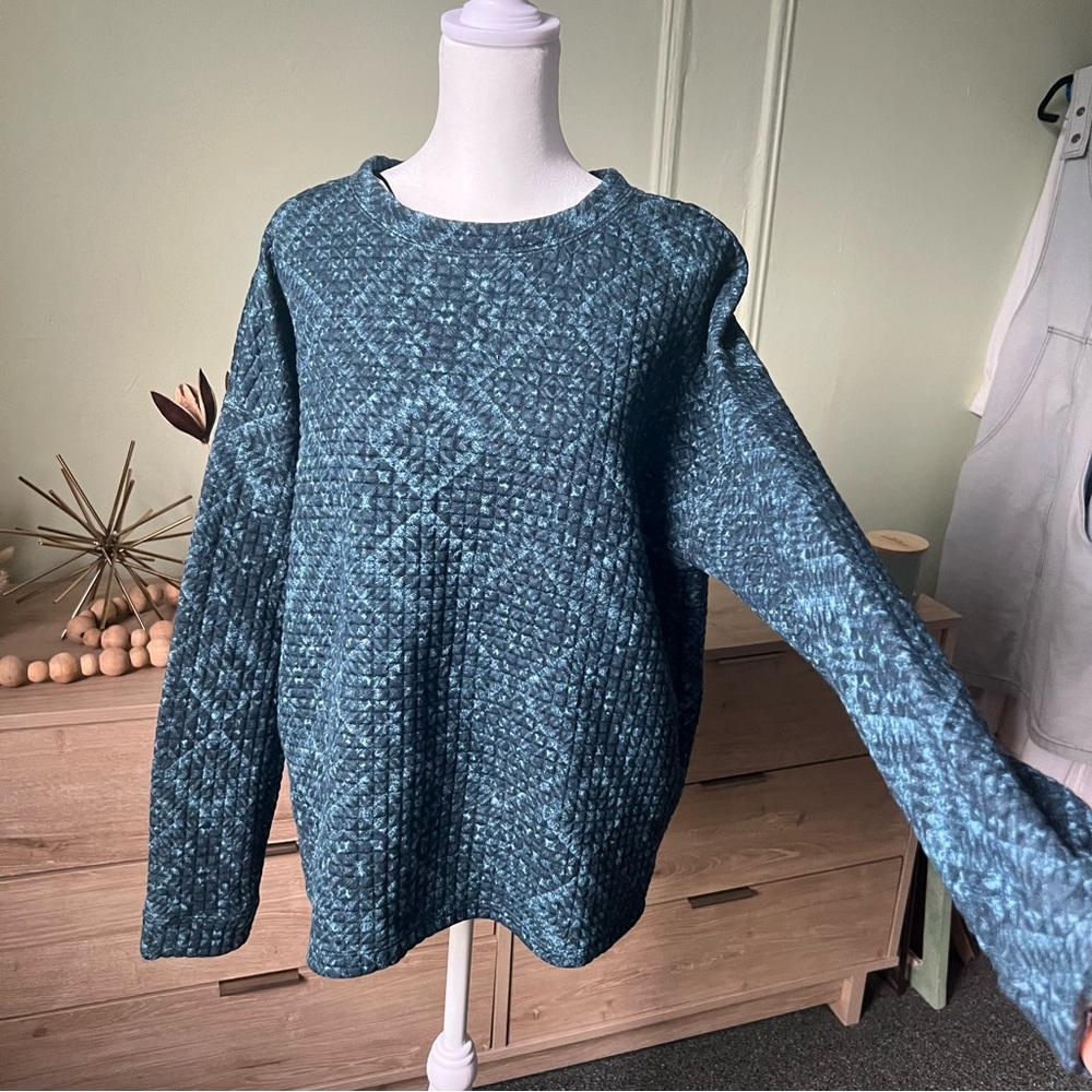 H&M Blue Turquoise Square Tribal Patterned Design Textured Crewneck Sweater Top